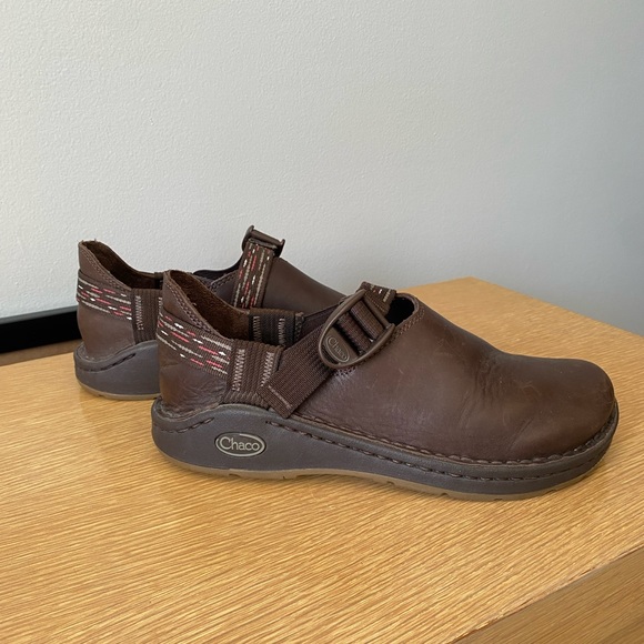 Brown Leather Chaco PedShed Slides - Picture 3 of 9